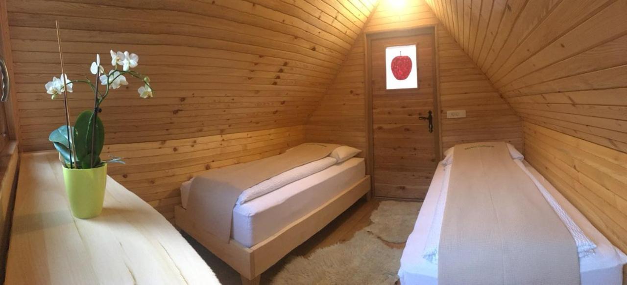Glamping Naselje Zeleni Turizem Hotel Makole Exterior foto